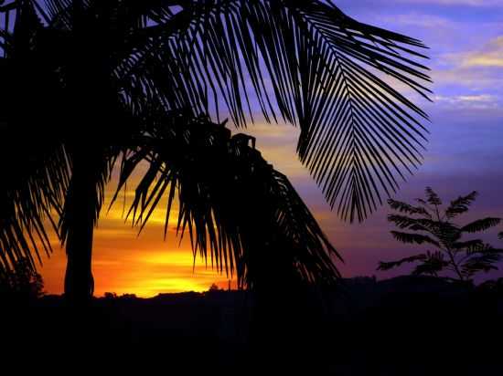 POR DO SOL TIRADO DA PRAA NA ENTRADA DA CIDADE., POR DARLAN RAYMUNDO - HARMONIA - RS