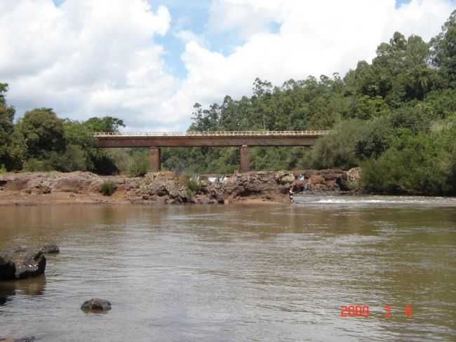 CASCATA DO BURIC - RIO BURIC, POR TOMAS AUGUSTO TREIN - HORIZONTINA - RS