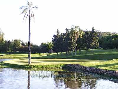 CAMPO DE GOLF-FOTO:CARLOS TONDO  - ITAARA - RS