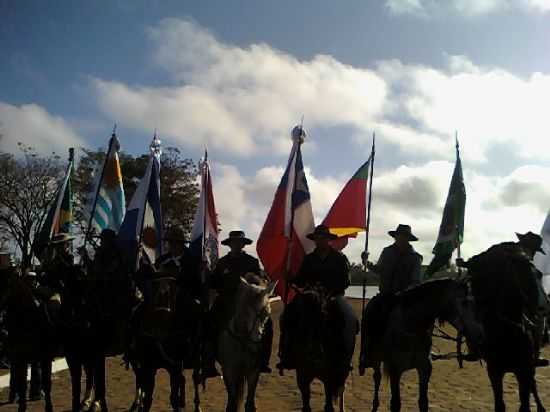 CHEGADA DA CHAMA GRIOULA, POR BETH  - ITAQUI - RS