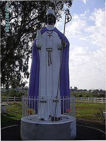 ESTTUA DE SO PATRCIO-PADROEIRO DE ITAQU-LITZA  - ITAQUI - RS