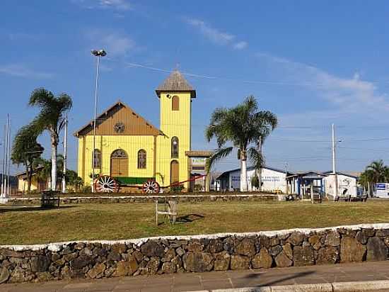 IGREJA CATLICA EM JAQUIRANA - RS - POR GCOSTER - JAQUIRANA - RS