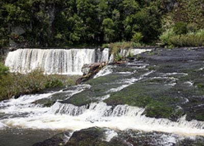 CASCATA-FOTO:GERMANO SCHR  - LAJEADO GRANDE - RS