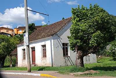 CASA PRESERVADA POR ANELISE KUNRATH - LINDOLFO COLLOR - RS