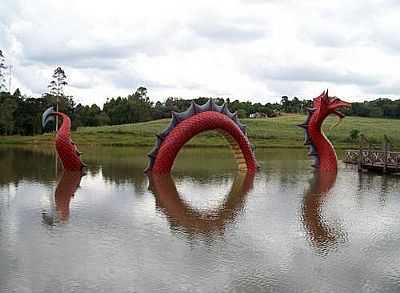 SERPENTE POR AJBONATTO - MACHADINHO - RS