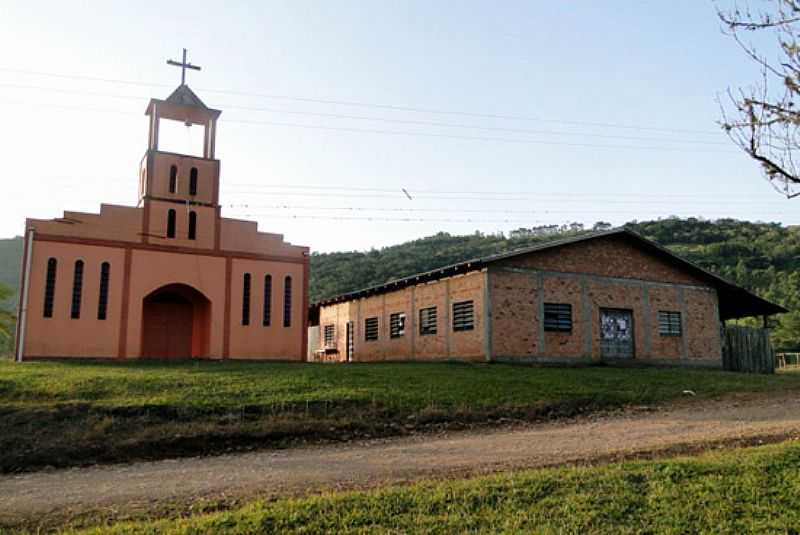 MAMPITUBA-RS-IGREJA DE VILA MATIAS-FOTO:LUCIANO RUS - MAMPITUBA - RS