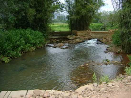 REPRESA DE PEDRAS EM MAMPITUBA-FOTO:ARCHIMEDES - MAMPITUBA - RS