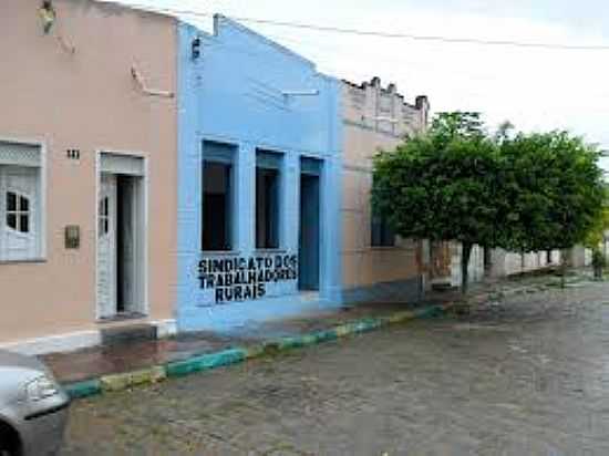 SEDE DO SINDICATO RURAL EM LAMARO-FOTO:LAMARAOBAHIA. - LAMARO - BA