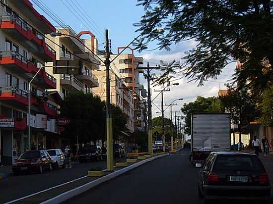 AV.JLIO BORELLA EM MARA-FOTO:LUIS.ARMANDO - MARAU - RS