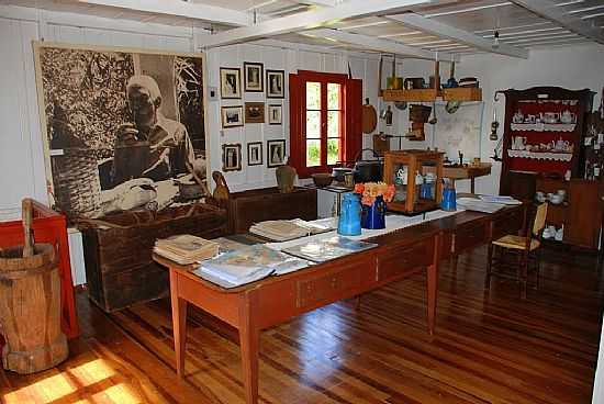 MONTE BELO DO SUL-RS-INTERIOR DO MUSEU DA FAMLIA TASCA-FOTO:ANELISE KUNRATH - MONTE BELO DO SUL - RS