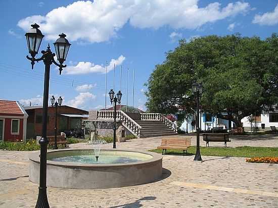 MONTE BELO DO SUL-RS-PRAA NO CENTRO DA CIDADE-FOTO:ANELISE KUNRATH - MONTE BELO DO SUL - RS