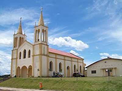 IGREJA-FOTO:AJBONATTO  - MUITOS CAPES - RS