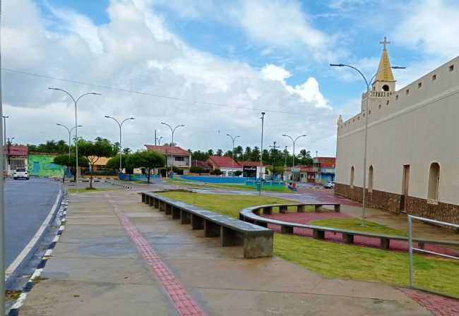 QUEM VISITA , SE APAIXONA POR FELIZ DESERTO., POR DERIVAL NUNES - FELIZ DESERTO - AL