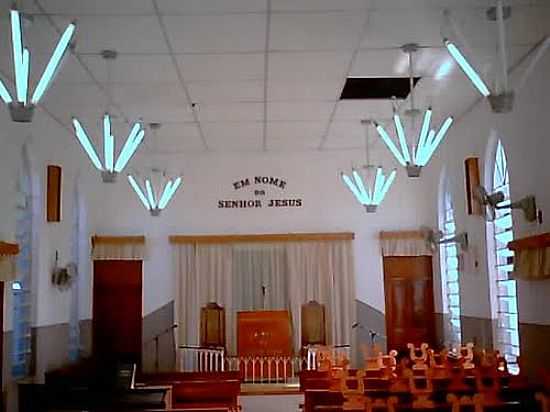 INTERIOR DA IGREJA DA CONGREGAO CRIST DO BRASIL EM FELIZ DESERTO-FOTO:JOSE CARLOS QUILETTI - FELIZ DESERTO - AL