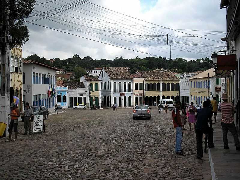 LENIS-BA-CASARIO NO CENTRO DA CIDADE-FOTO:JOANNIS MIHAIL MOUDATSOS - LENIS - BA