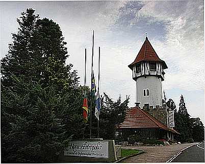 TORRE DE INFORMAES-FOTO:BY GERMANO SCHR  - NOVA PETRPOLIS - RS