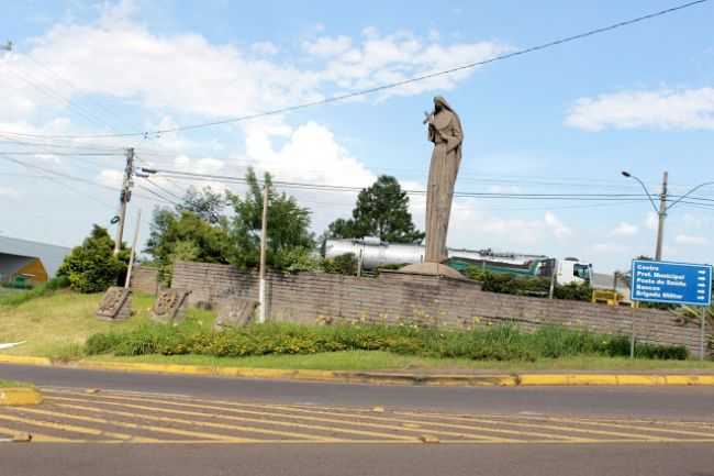 ACESSO PRINCIPAL DA CIDADE, POR LUIZ BOMBARDIERI - NOVA SANTA RITA - RS