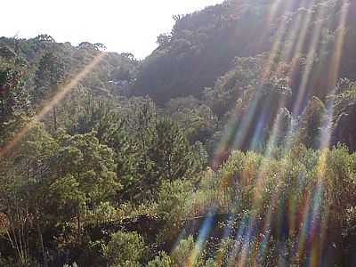 CACHOEIRA DA BARRAGEM DA PASTA-FOTO:MRAIMANN - OLIVA - RS