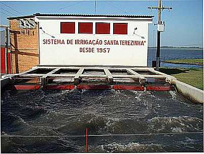 SISTEMA DE IRRIGAO-FOTO:PCRAPAKI-TRAMANDA-R - OSRIO - RS