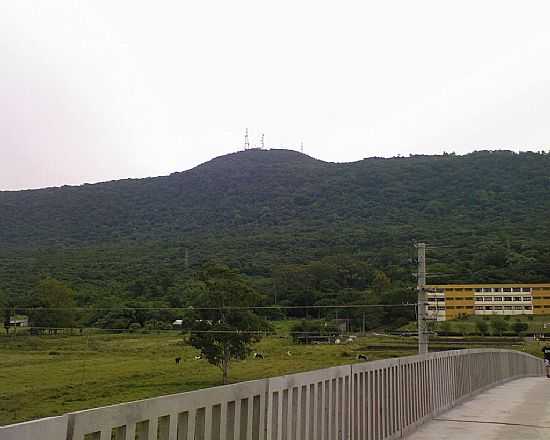 MORRO DA BORSSIA EM OSRIO-RS-FOTO:ARCHIMEDES - OSRIO - RS