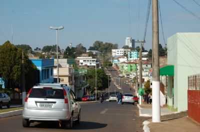 VISTA DO LADO NORTE DA AV. INDEPEDENDNCIA, POR JEAN PRADO - PALMEIRA DAS MISSES - RS