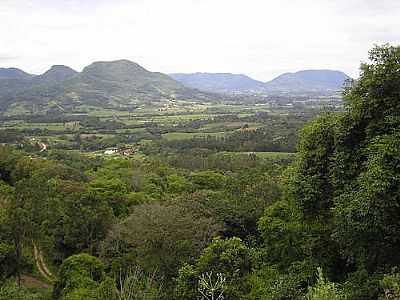 VISTA DA VILA PARAISO-POR GILBERTO BCK - PARASO DO SUL - RS