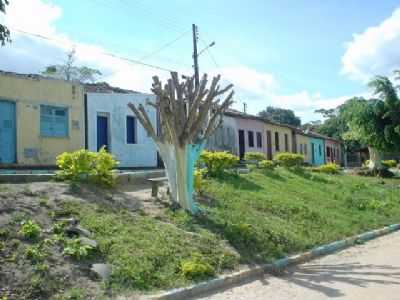 RUA DO CRUZEIRO, POR LUANA FONTANA - LUSTOSA - BA