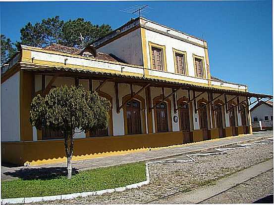 PEDRO OSRIO-RS-ANTIGA ESTAO FERROVIRIA-FOTO:PCRAPAKI-TRAMANDA-RS - PEDRO OSRIO - RS