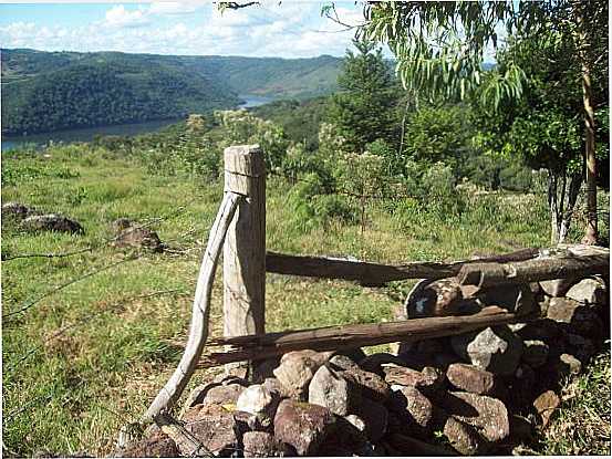 VISTA DO RIO PELOTAS, POR ADRIANA MONTEIRO - PINHAL DA SERRA - RS