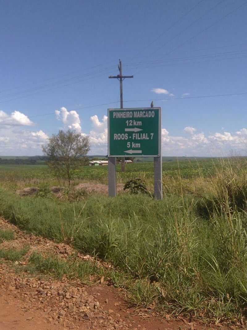 ENCRUZILHADA DA LOCALIDADE DE CRUZINHA, ACESSO PARA A VILA DE PINHEIRO MARCADO. - PINHEIRO MARCADO - RS