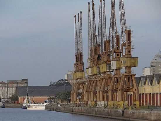 CAIS MAU EM PORTO ALEGRE-RS-FOTO:PAULO YUJI TAKARADA - PORTO ALEGRE - RS