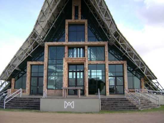 SANTUARIO ME DE DEUS, BELEM VELHO ZONA SUL DE PORTO ALEGRE, POR JULIO CESAR AVILA - PORTO ALEGRE - RS