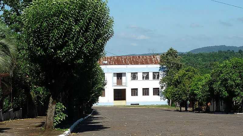 PORTO LUCENA-RS-CLUBE URUGUAI-FOTO:UBIRAJARA BUDDIN CRUZ - PORTO LUCENA - RS