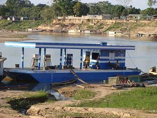POSTO DE COMBUSTVEL NO BARCO EM FEIJ-FOTO:JEZAFLU=ACRE=BRASIL - FEIJ - AC