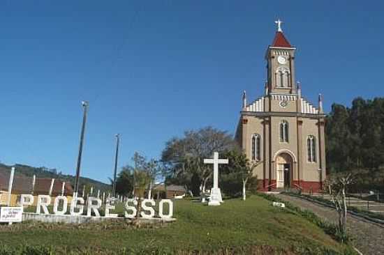 PRAA E IGREJA DE PROGRESSO-FOTO:GIONATAN NICOLINI - PROGRESSO - RS