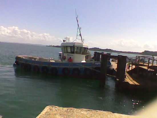 BARCOS NO ANCORADOURO DO PORTO DO MIRIM, POR JURACI GOMES DE ALMEIDA ( BAIANNO) - MADRE DE DEUS - BA