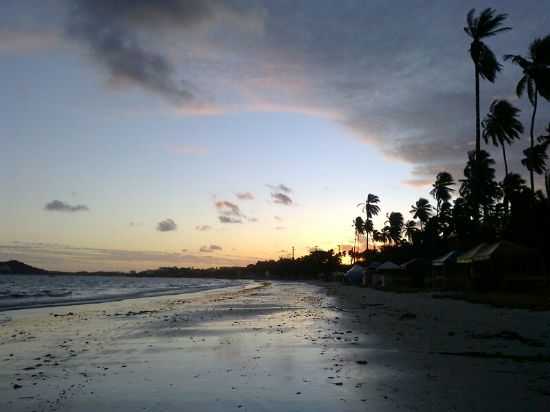 BELO POR-DO-SOL NA PRAIA DE MADRE DE DEUS. BAHIA, POR GELSON DE ALMEIDA CONCEIO - MADRE DE DEUS - BA