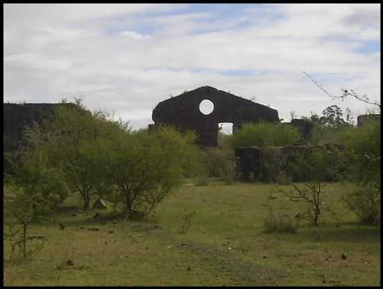 RUINAS DO SALADEIRO, POR MARTA SUAREZ - QUARA - RS