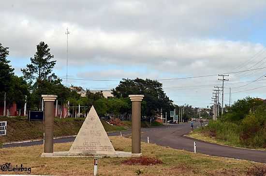 QUARA-RS-MONUMENTO MAONCO NO TREVO DE ACESSO-FOTO:LEIRBAG - QUARA - RS