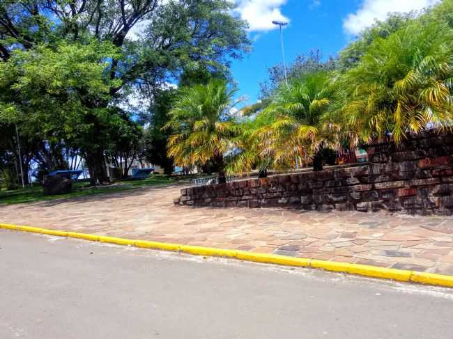 PRAA CENTRAL DE QUEVEDOS, POR HYAN VIEIRA DE VARGAS - QUEVEDOS - RS