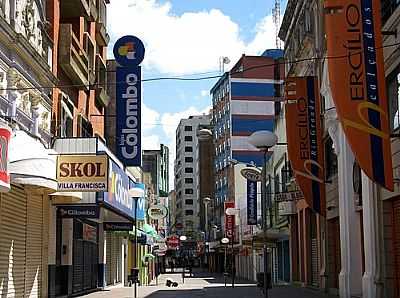 CENTRO COMERCIAL-FOTO:ANDR BONACIN - RIO GRANDE - RS