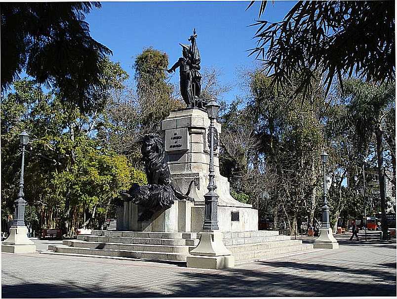 RIO GRANDE-RS-MONUMENTO  BENTO GONALVES NA PRAA TAMANDAR-FOTO:NELSON BIASOLI DOS ANJOS - RIO GRANDE - RS