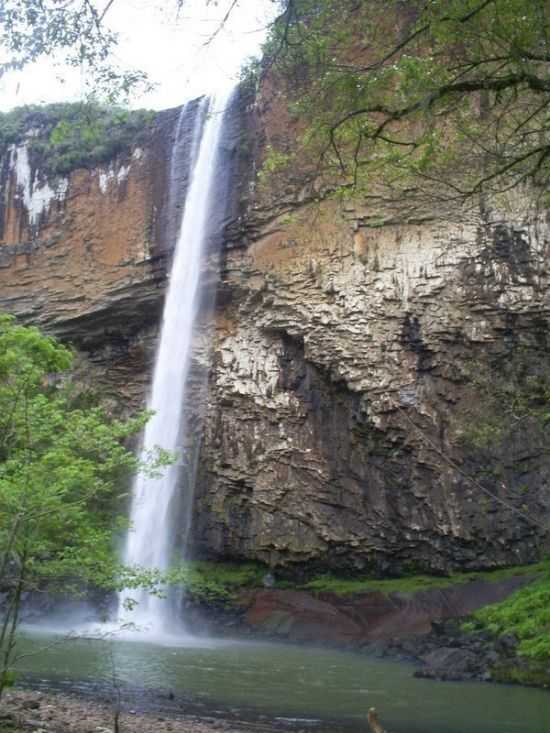 CASCATA DO CHUVISQUEIRO, POR FRANCISCO TADEU DA SILVA - RIOZINHO - RS