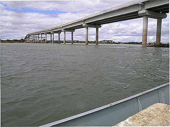 PONTE SOBRE O RIO SAO FRANCISCO EM MALHADA BAHIA POR RAFAEL1995 - MALHADA - BA