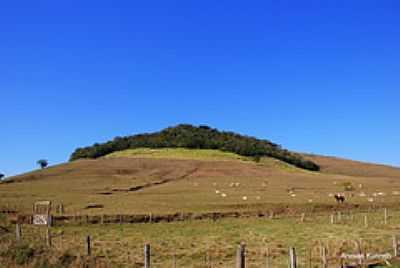MONTANHA-FOTO:ANELISE KUNRATH  - ROLANTE - RS
