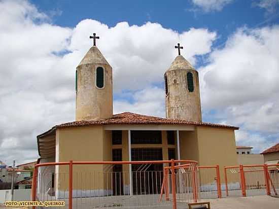 MATRIZ DO SENHOR BOM JESUS EM MALHADA DE PEDRAS-BA-FOTO:VICENTE A. QUEIROZ - MALHADA DE PEDRAS - BA