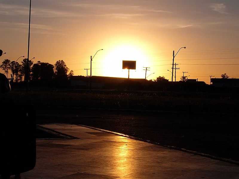 SANTA CRUZ DO SUL-RS-LINDO PR DO SOL-FOTO:RUI BARBOSA JOS DUARTE - SANTA CRUZ DO SUL - RS