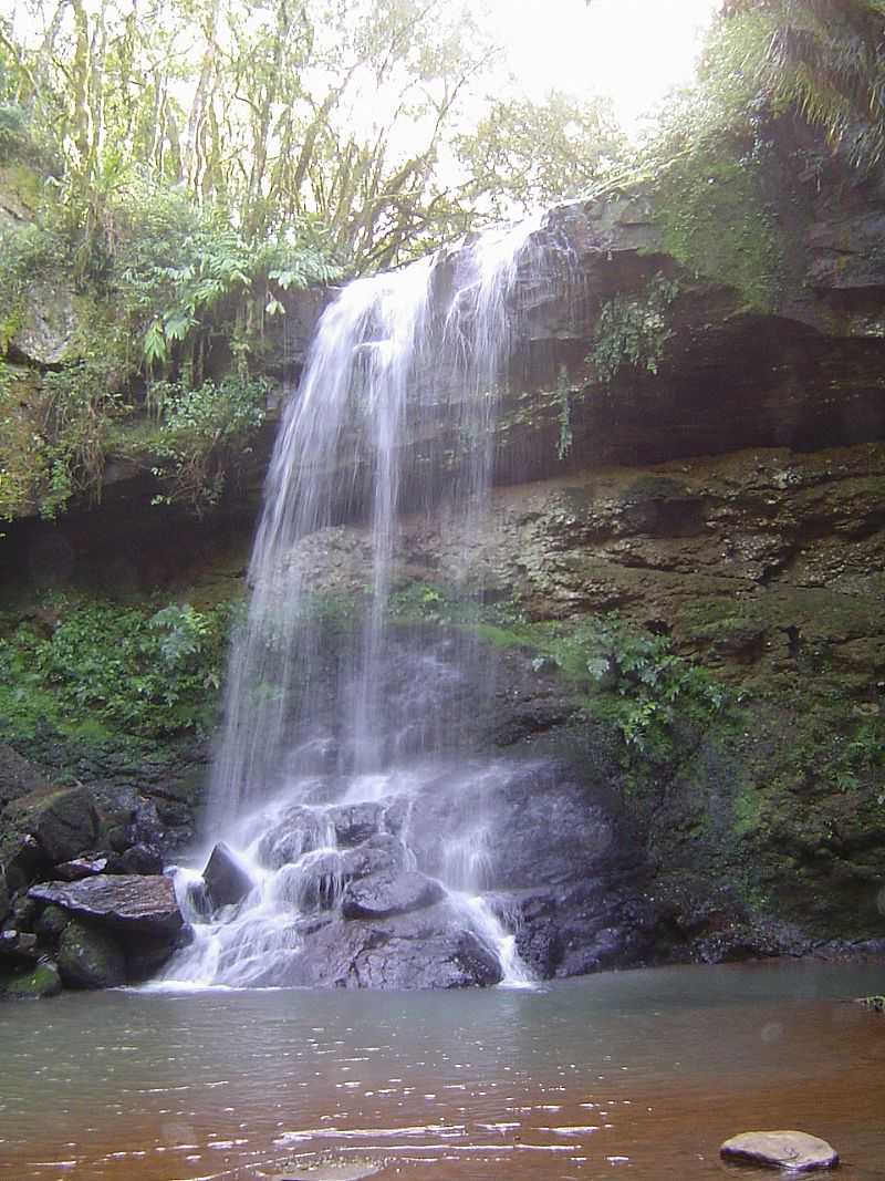 SANTA MARIA DO HERVAL-RS-CACHOEIRA DOS BUGRES-FOTO:HERON FLORES - SANTA MARIA DO HERVAL - RS