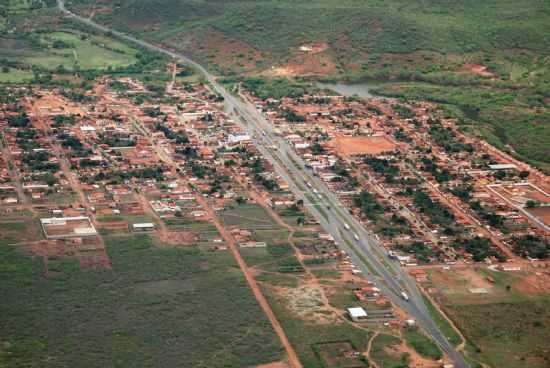 A BR 116 RIO/BAHIA-FOTO:CENTRO CULTURAL MV - MANOEL VITORINO - BA