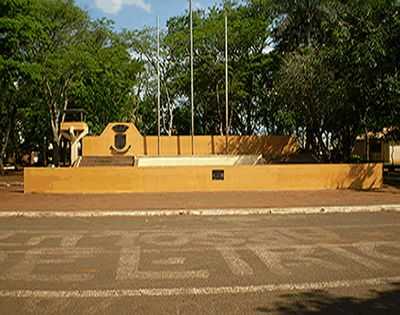 PRAA DA MATRIZ ANTNIO VICENTE DO NASCIMENTO (HOMENAGEM AO PRIMEIRO INTERVENTOR FEDERAL)., POR MAIT ALEXANDRA BAKALARCZYK CORRA - SANTO ANTNIO DAS MISSES - RS